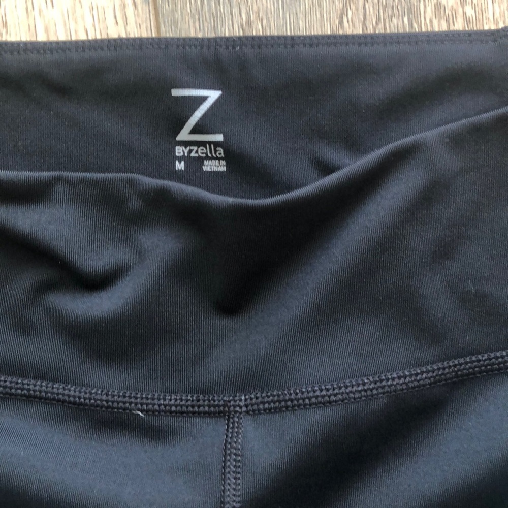 Workout capris - Picture 2 of 4